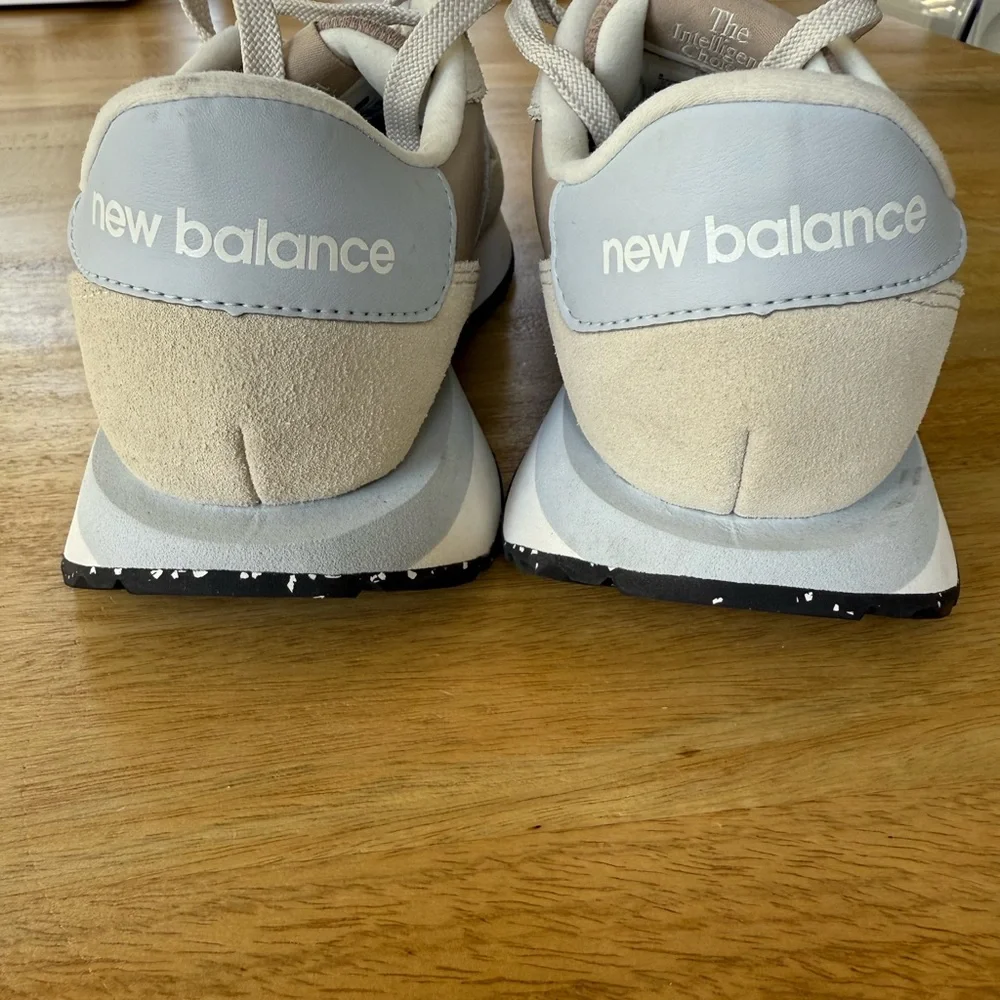 New Balance Women's Beige and White Sneakers - Picture 11 of 15